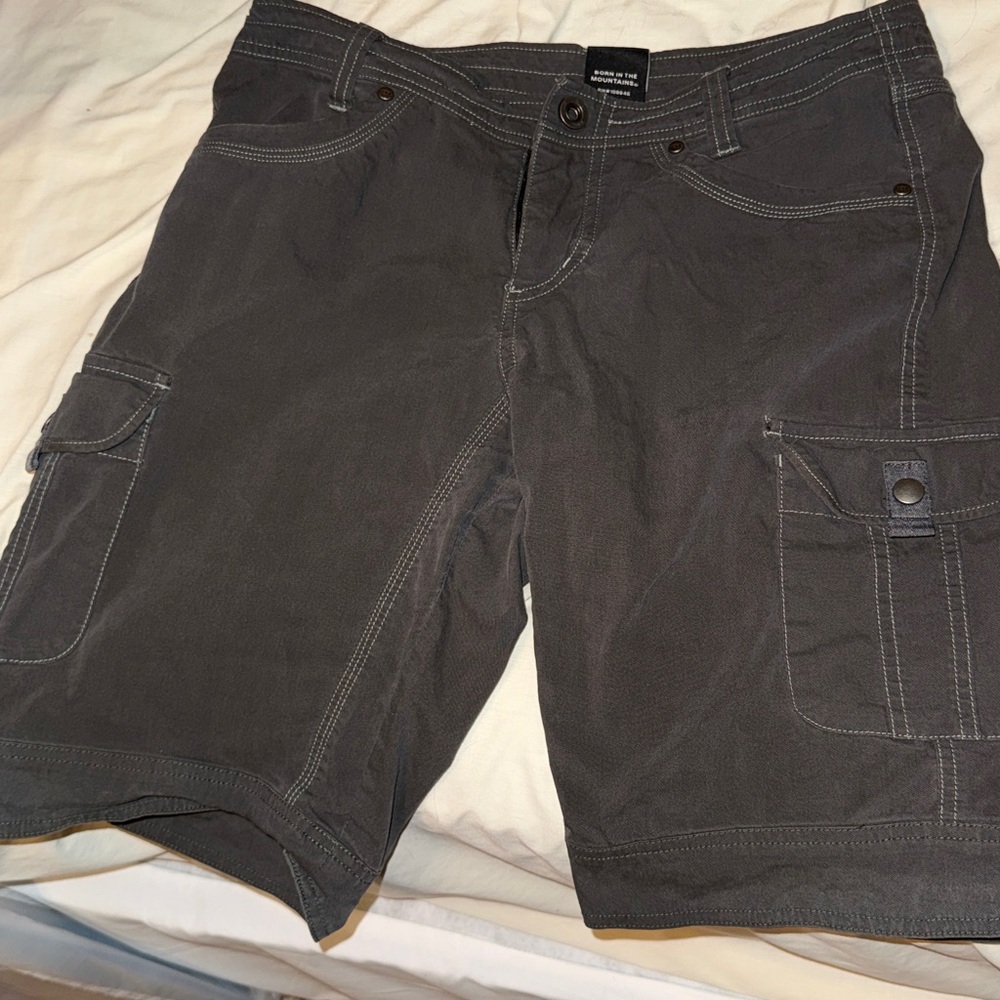 Kuhl womens hiking shorts -6 pockets! size 8